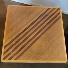 正方形ローテーブルの画像