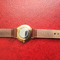 ダニエルウェリントン Daniel Wellington　 白文字盤×ローズゴールド　36ミリ　電池新品　6月1日交換済みの画像