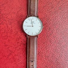 ダニエルウェリントン Daniel Wellington　 白文字盤×ローズゴールド　36ミリ　電池新品　6月1日交換済みの画像