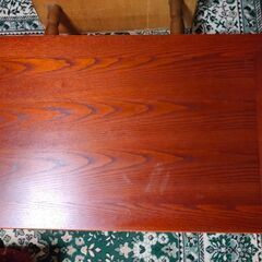 木製テーブル3つの画像