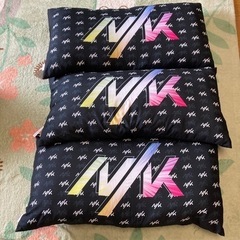 新品　クッション3個セットの画像