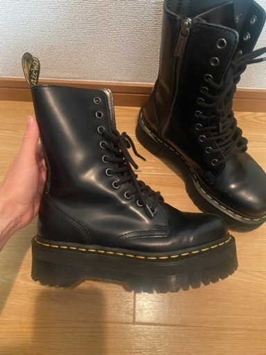 6月7日まで！Dr. Martens Jadon Hi プラットフォーム ブーツ