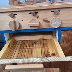 使ってくださる方差し上げます　ままごとキッチンの画像