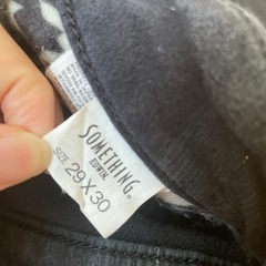 ジーパン　厚手のジーパン　somethingの画像
