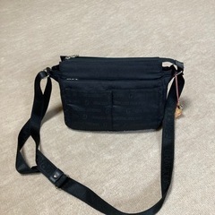 美品　ショルダーバッグ