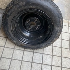 車のパーツ タイヤ、ホイール