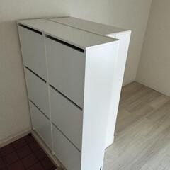 買値二万以上！ＩＫＥＡのスリム靴箱２セット＋収納棚の画像