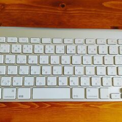 apple純正　ワイヤレスキーボード、マウス