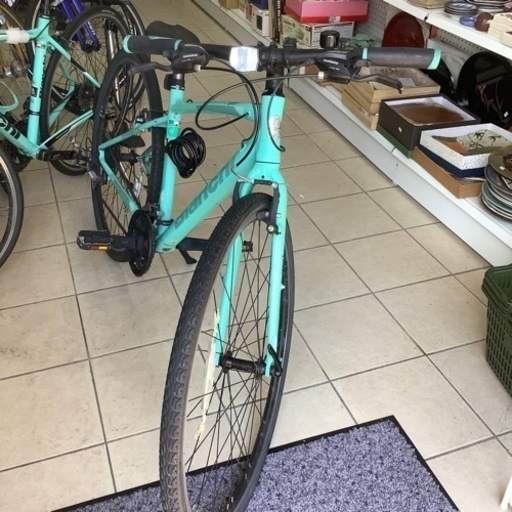 BIANCHI ビアンキ　C Sport 1 クロスバイク　24段変速　28インチ