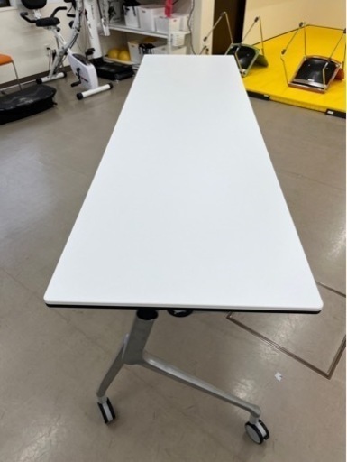 会議テーブル折りたたみ4台　オカムラ