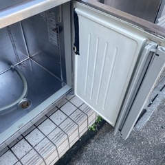 業務用冷蔵庫の画像