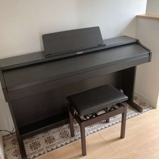 電子ピアノ Roland