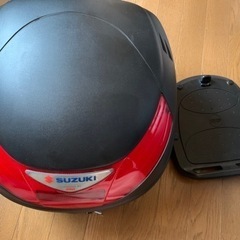 SUZUKIリアボックス(GIVI)