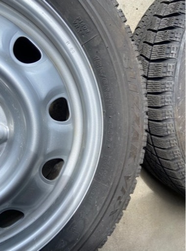 車のパーツ タイヤ、ホイール
