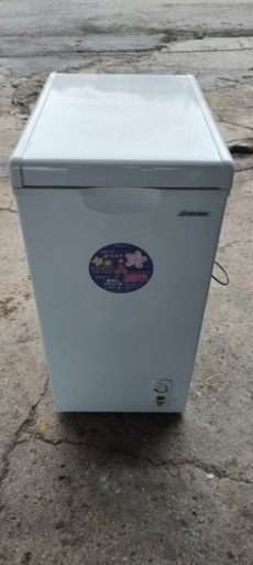 【‼️温度計付き‼️】電気冷凍庫　上向きACF-603C
