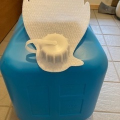 【取引中】灯油缶20ℓ ブルーの画像