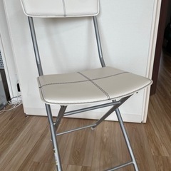 折りたたみ椅子