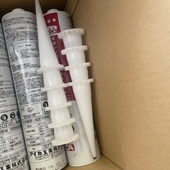 カベパネル用ボンド　新品　12本の画像