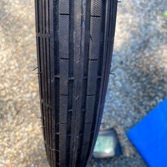 車のパーツ タイヤ、ホイールの画像