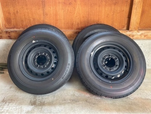 ハイエース新車 外し ホイール195/80R15 107/105N