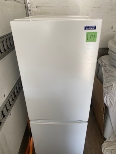 １３７　北九州市内配送可能　2019年式 YAMADASELECT(ヤマダセレクト） YRZF15G1 2ドア冷蔵庫 (156L・右開き) ホワイト