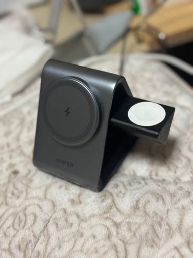値下げしました‼️ 美品です！Anker 737 MagGo Charger (3-in-1 Station) (マグネット式 3-i