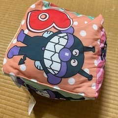 子供用　クッション　バイキンマン　サイコロ　の画像