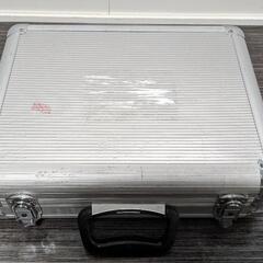 工具箱 1000円