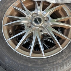 普通車スタッドレスタイヤ（14インチ）の画像