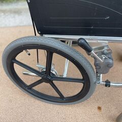 【中古・美品】シンプル　車椅子　チェック柄の画像