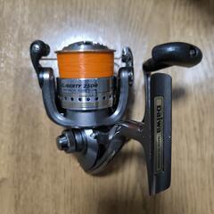 DAIWA LIBERTY2500 リールの画像