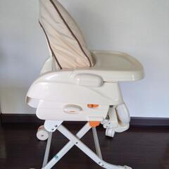 combi ハイローチェアの画像
