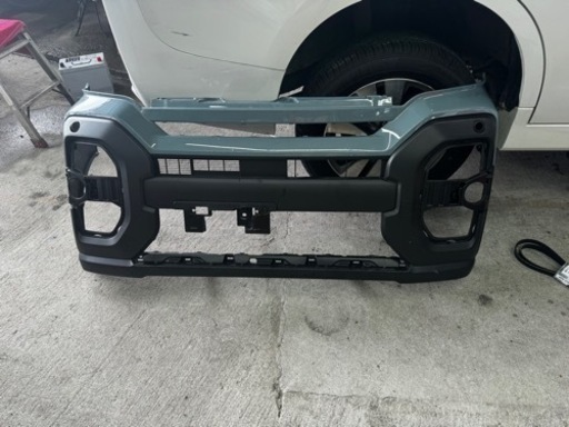 タント　ファンクロス　フロントバンパー