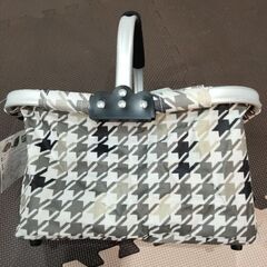 折りたたみ式バスケット