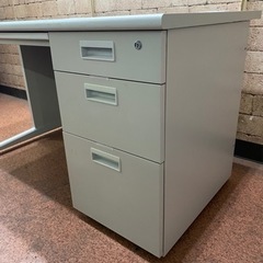 スチールデスク オフィスデスク 事務机 幅120タイプ 鍵なしの画像