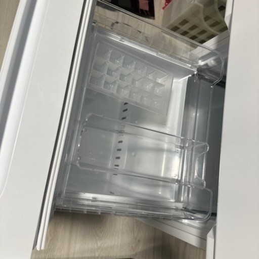 取引相手決定しました。179L冷蔵庫  YRZF17H1 取扱説明書付き 