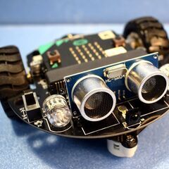 夏休みロボットプログラミング体験講座を開催