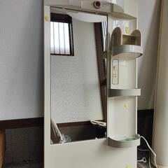 ★0円★洗面台（ミラーキャビネットのみ）電球付きの画像