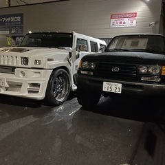 ⭐️空き時間を活かし　中古車販売店にて展示車両の洗車の画像