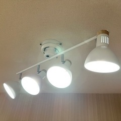 ニトリ　シーリングライト メストロ4RC(ホワイト)照明器具の画像