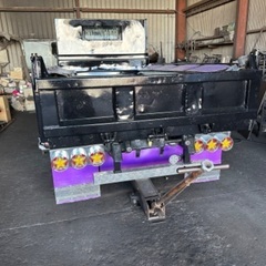 車、機械等の整備、修理、塗装、仮装。の画像