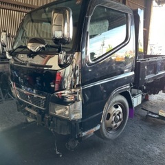 車、機械等の整備、修理、塗装、仮装。の画像