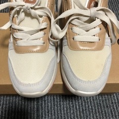 【訳あり】レディース　スニーカー【未使用？】の画像