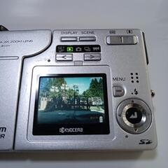 コンデジカメラ　京セラ　SL400Rの画像