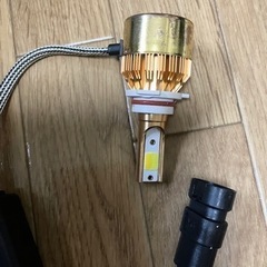 LEDフォグランプ 黄/白  切り替え式 HB4
の画像