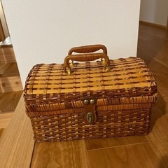 バスケット　かご