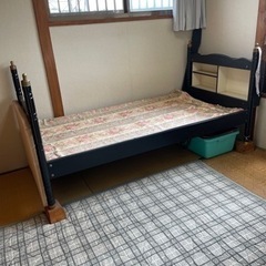 シングルベッド