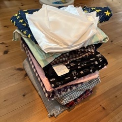 決まりました★手芸好きの方へ★布、はぎれまとめて300円‼️の画像