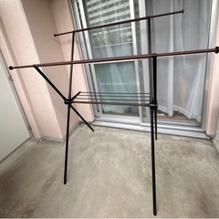 【早い者勝ち】伸縮式多機能物干しスタンド　の画像