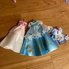 リカちゃん　衣装、小物と衣装ケースとセットの画像